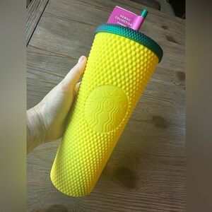 New Starbucks pineapple studded Venti tumbler